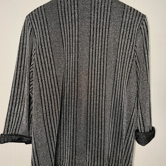 Ruth Norman, Vintage black & gunmetal light weight glittered button up jacket - Picture 4 of 6